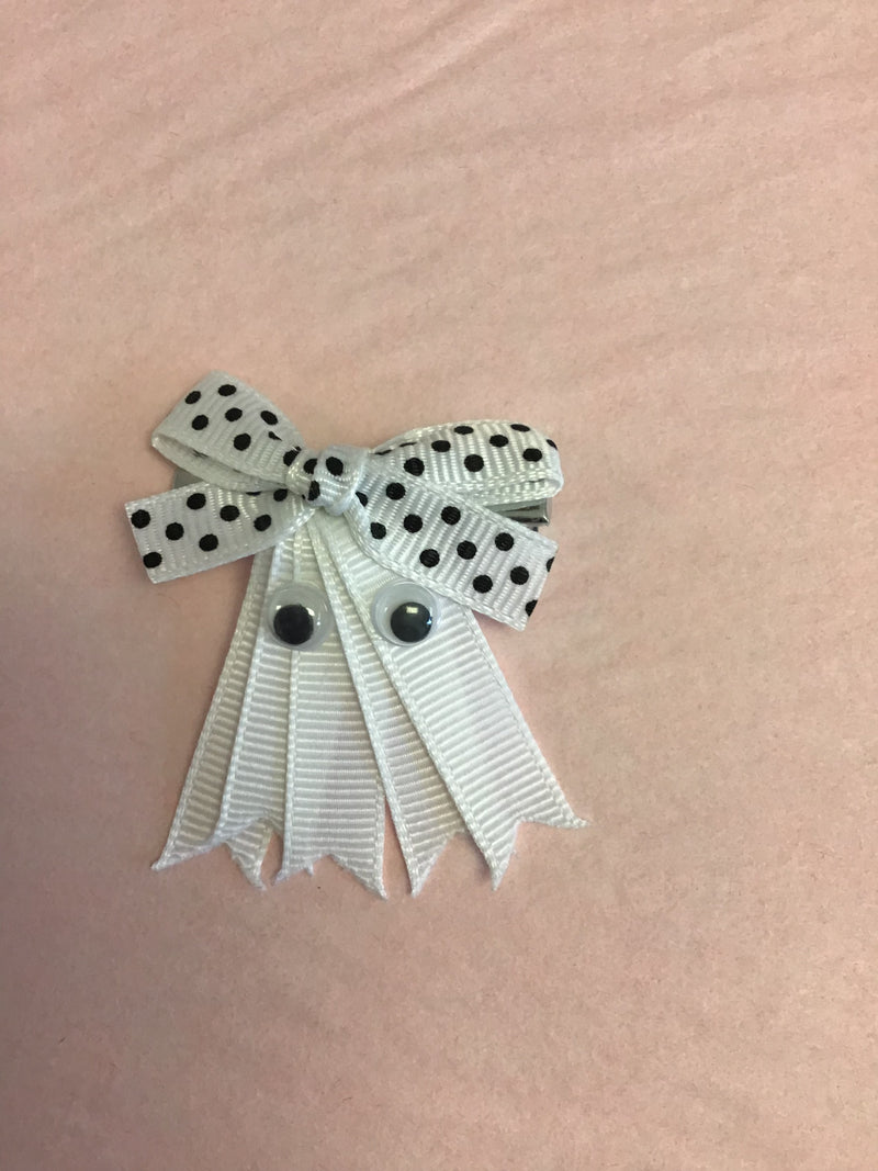 Boo bows